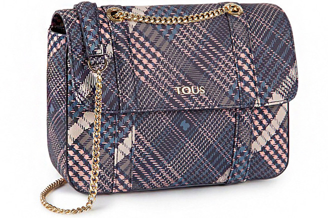   Tous